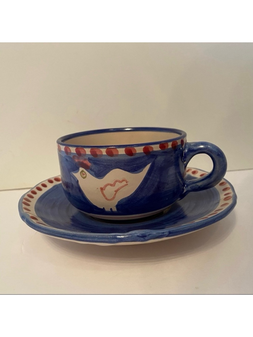 VIETRI CAMPAGNA FLAT CUP & SAUCER SET 2 PC CHICKEN POLLO BLUE RED DOT RIM ITALY